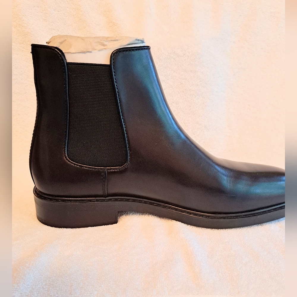NEW Calvin Klein FENWICK Black Chelsea Boots - 8.5 - Picture 8 of 9